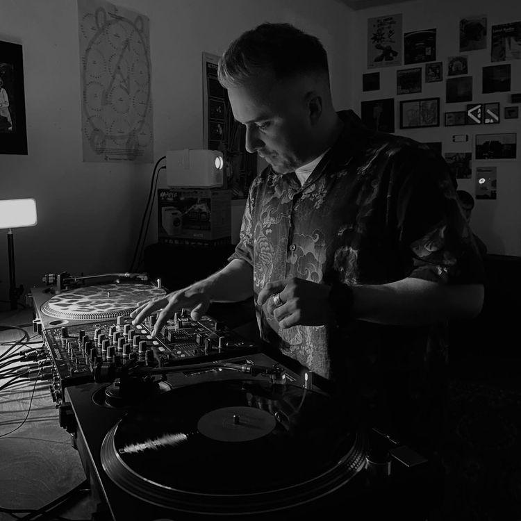 And Now For Something Completely Different w/ Earectronix  4th October 2025